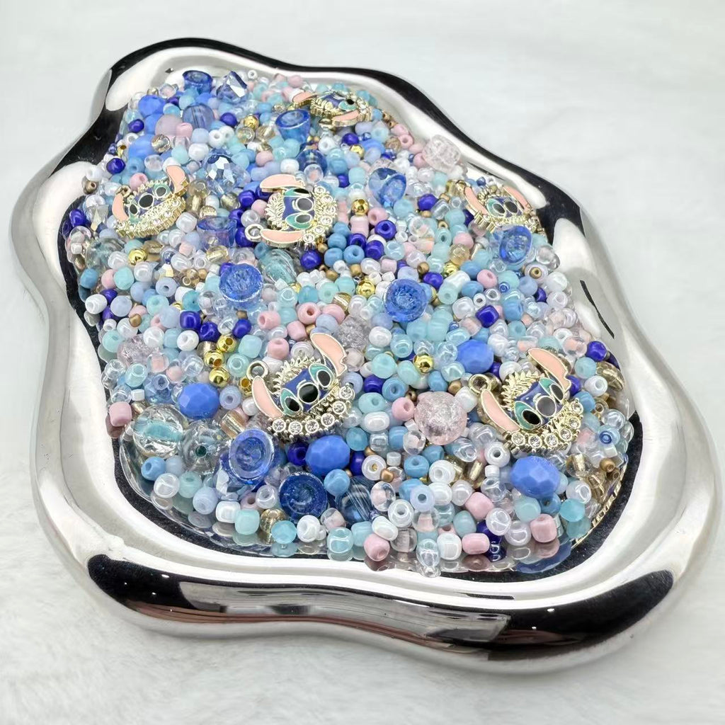 【Letter V】【Collector’s Edition】Little Stitch - Apr.10 V Mix