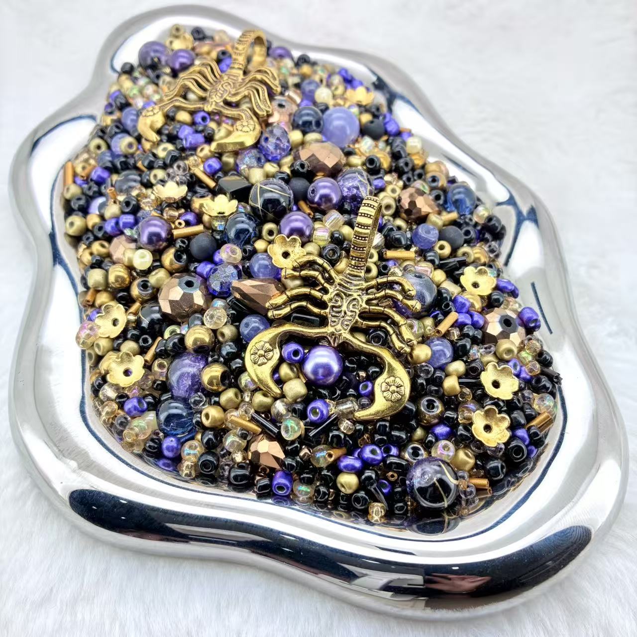 【Letter M】【Collector’s Edition】Golden Armor Gu King  - Jul.30 M Mix