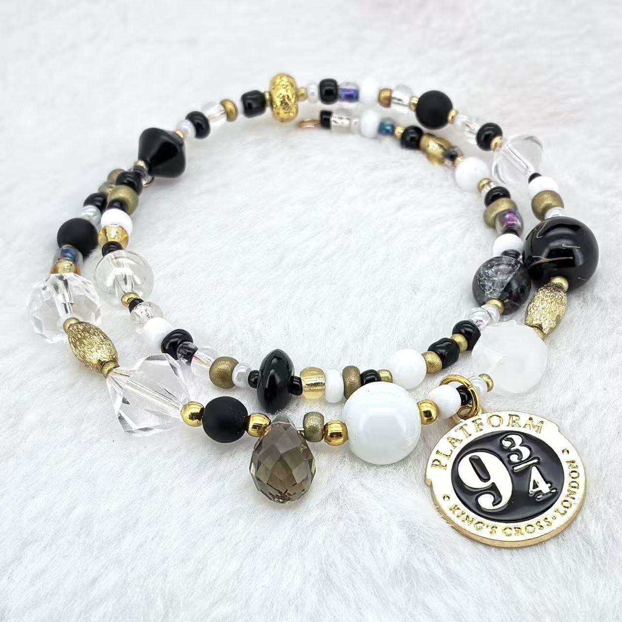 【Letter V】【Collector’s Edition】Platform Nine and Three-Quarters  - Jul.24 V Mix