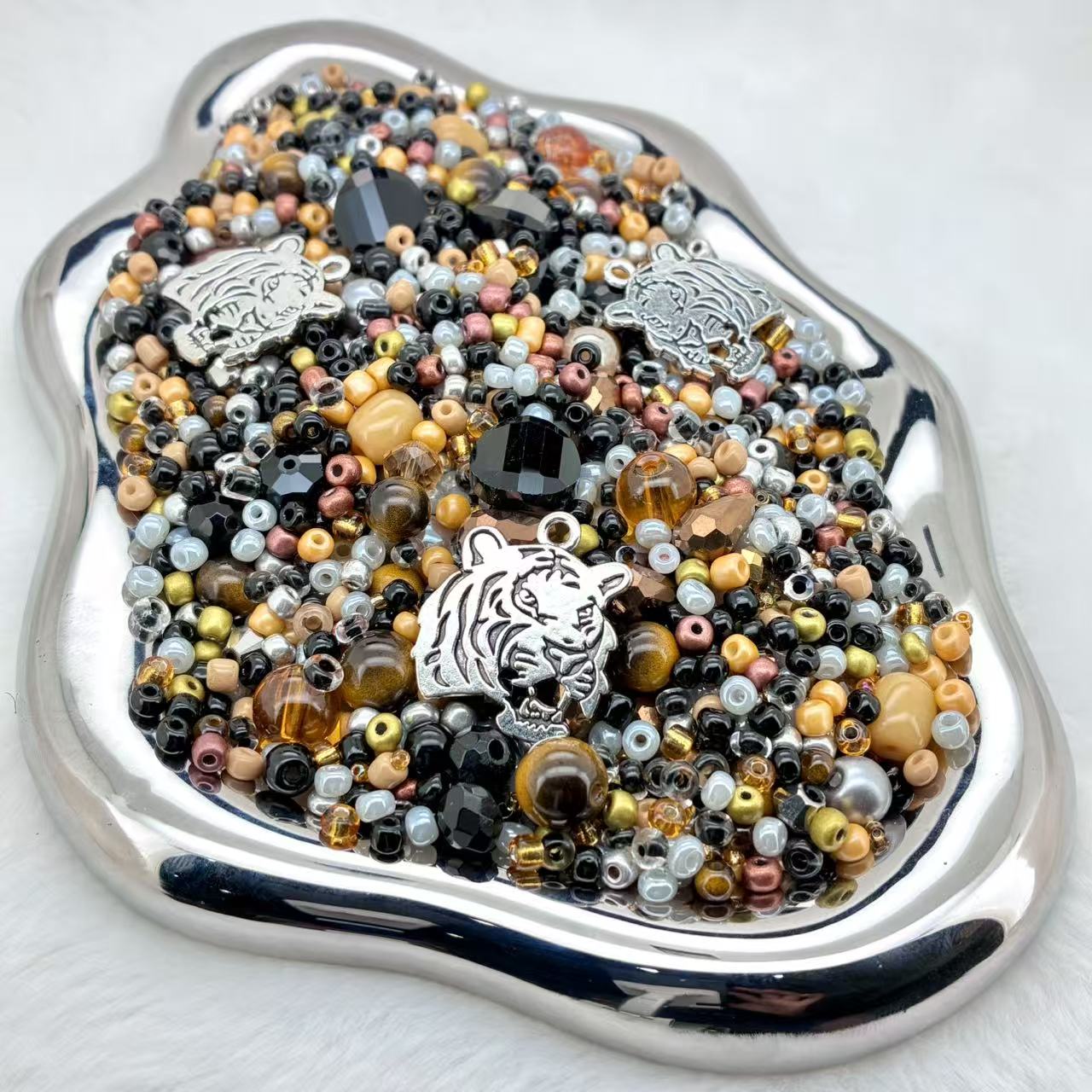 【Letter M】【Collector’s Edition】Eclipse  - Aug.28 M Mix