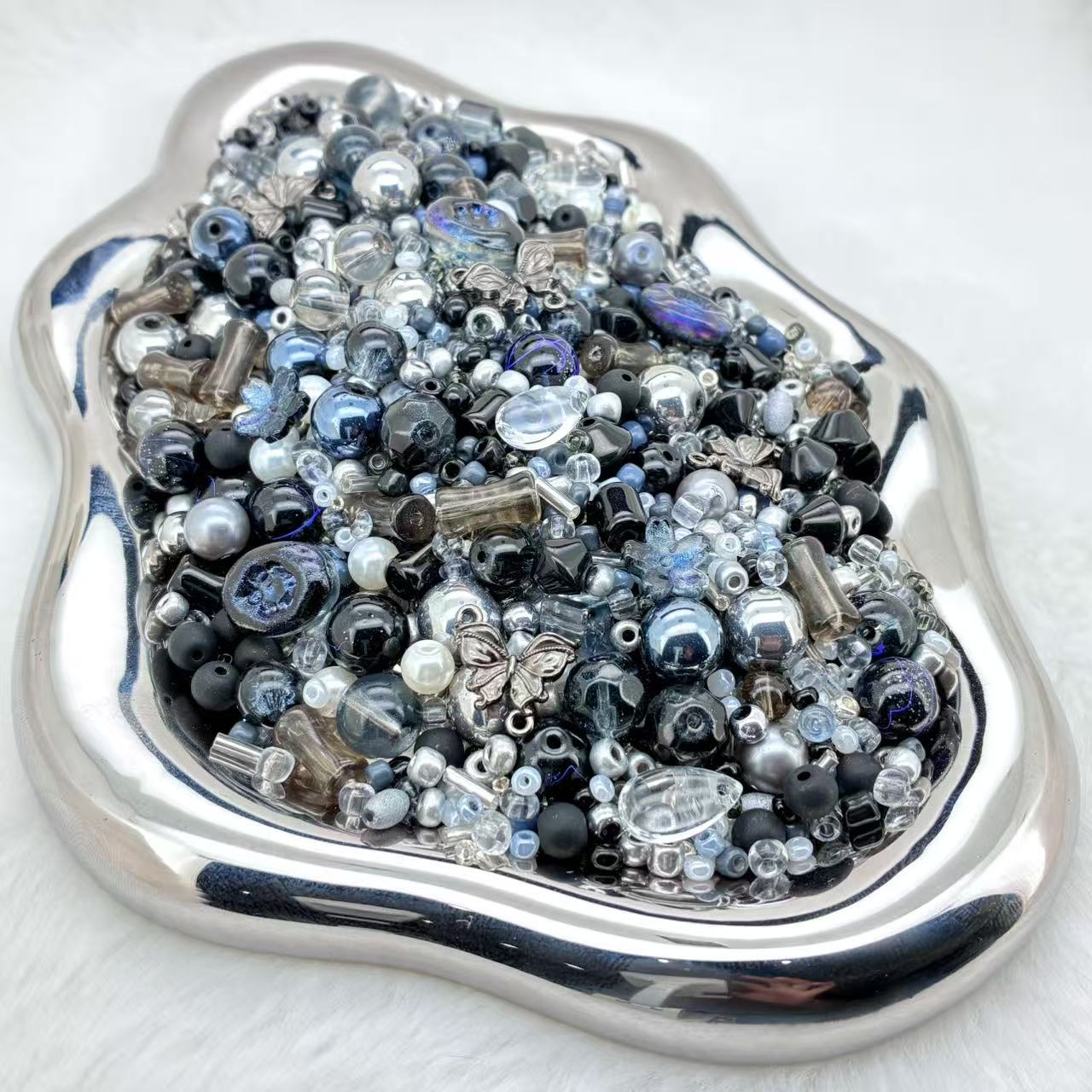 【Letter V】【For Bracelets/Necklace/Key Chain】- Sept.1 V Mix