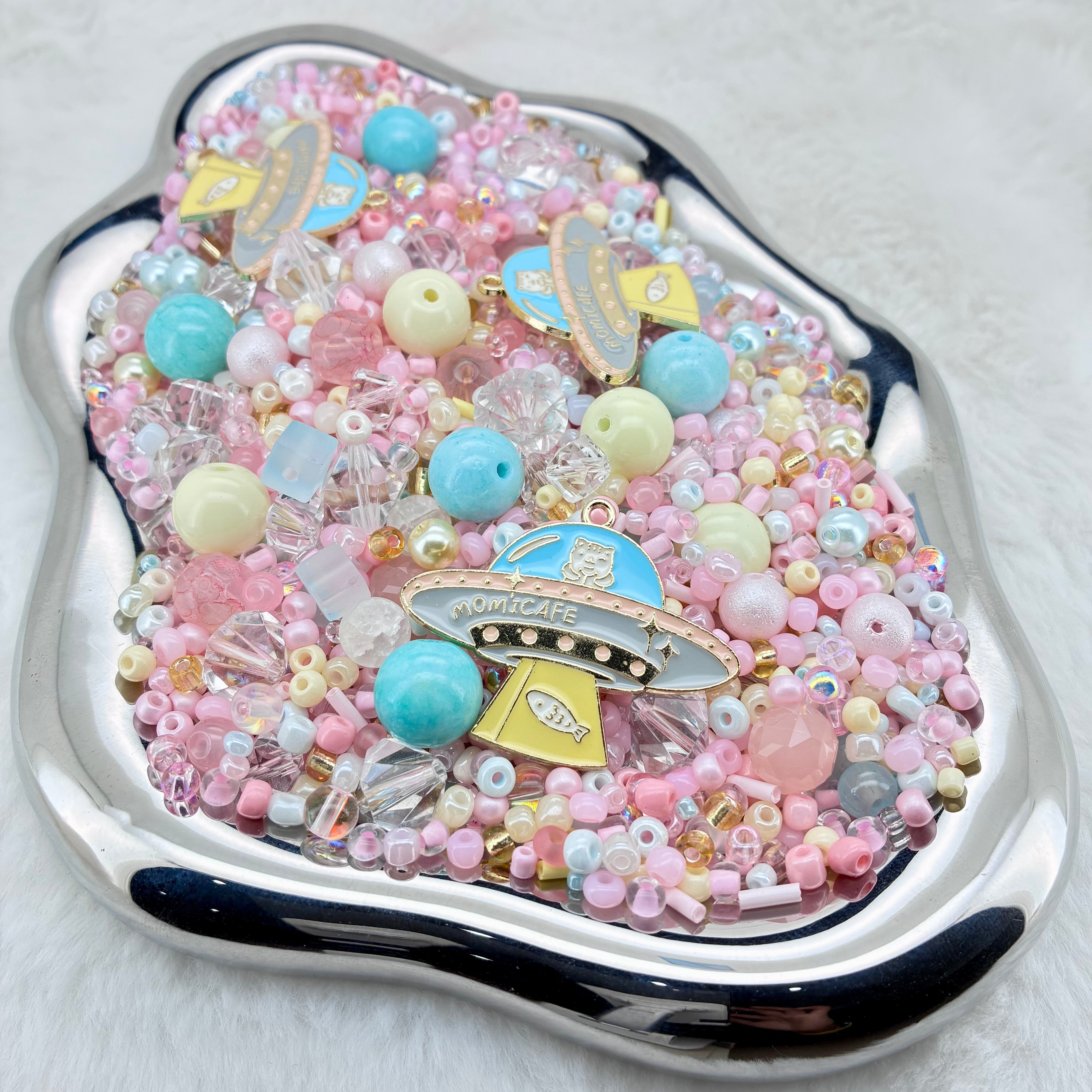 【Letter M】【Collector’s Edition】Kitty Spaceship - Jul.22 M Mix