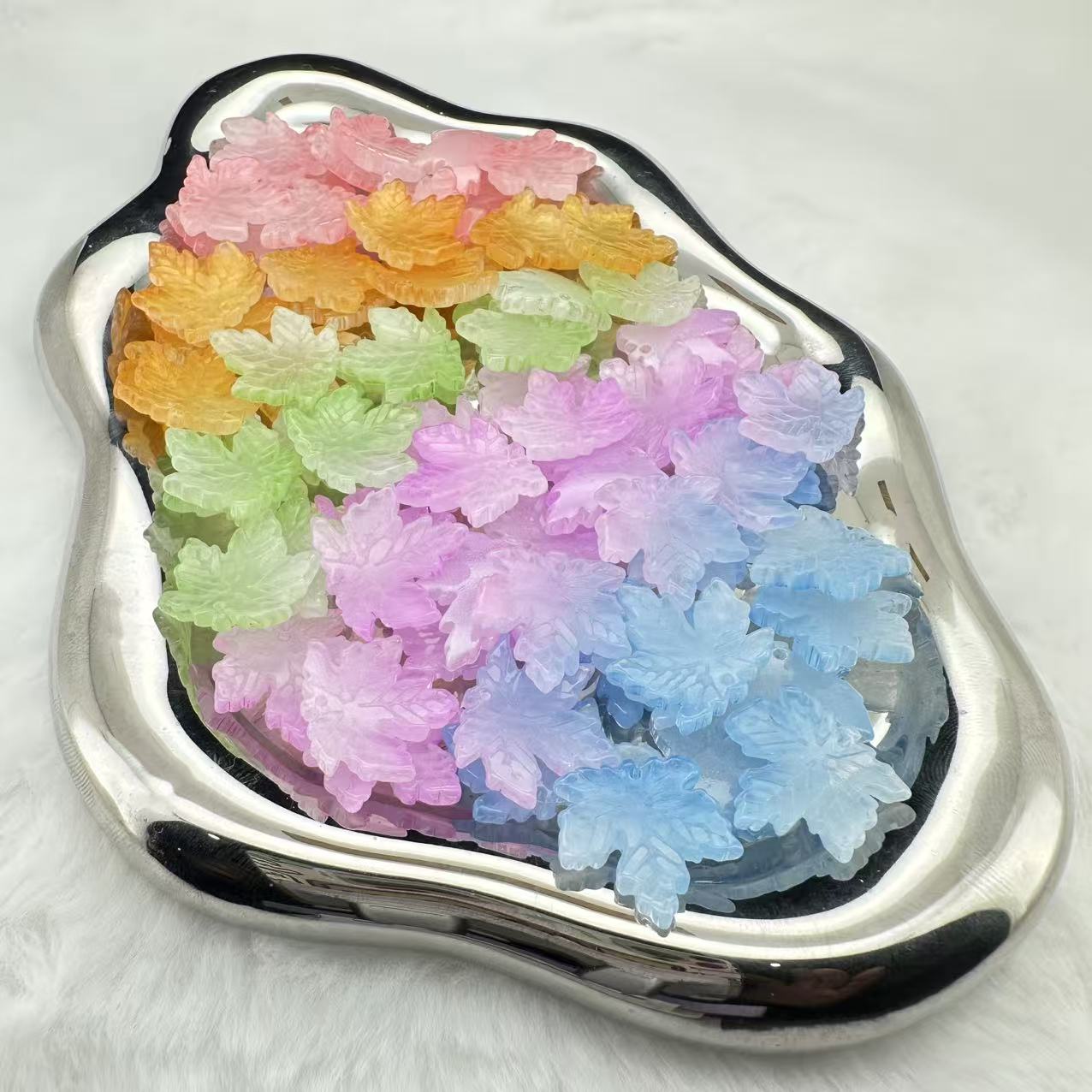 【S35】Maple Leaves Glass Bead