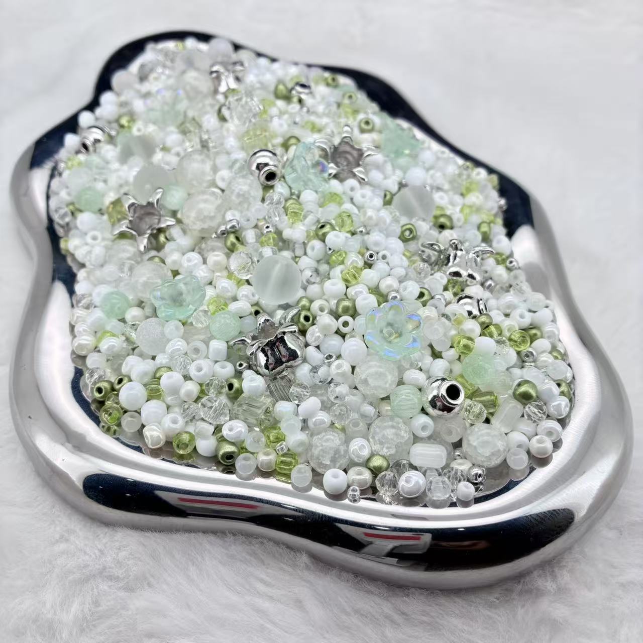 【Letter L】【Collector’s Edition】White Freesia - May.31 L Mix
